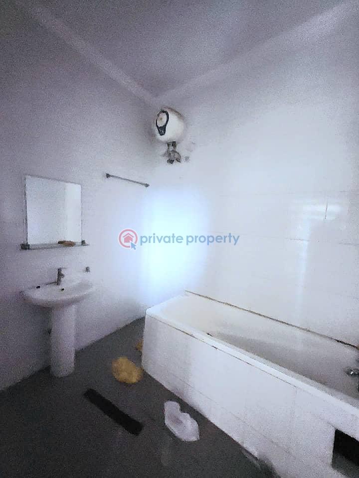 Well maintained 2-bedroom apartment - 5 2 bedroom Flat & Apartment For Rent Ikate Elegushi Lekki Lagos - 5