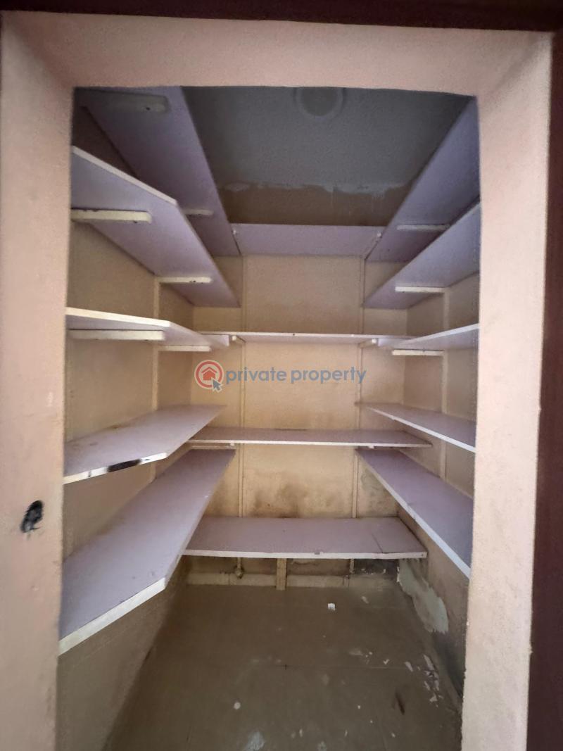 Well maintained 2 bedroom apartment - 1 2 bedroom Block Of Flats For Rent Victoria Island Lagos - 1