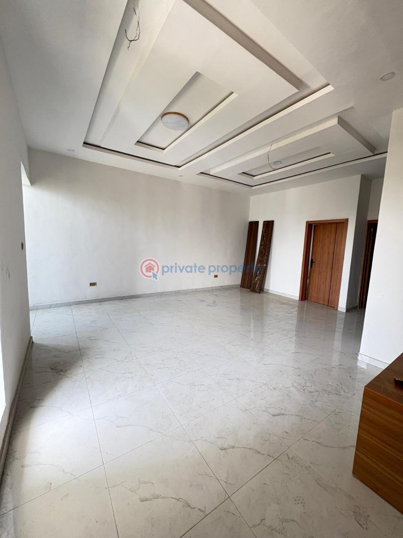 Well maintained 2 bedroom apartment - 4 2 bedroom Block Of Flats For Rent Orchid Lekki Lagos - 4