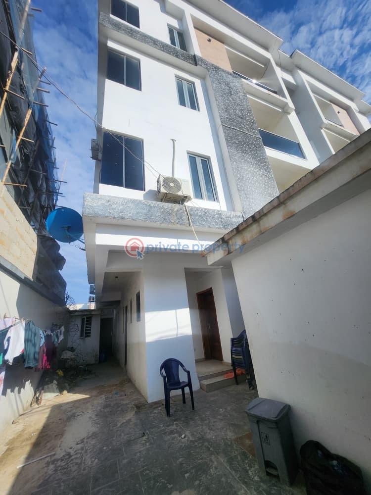 2 bedroom Block Of Flats For Rent Ikate Lekki Lagos - 0