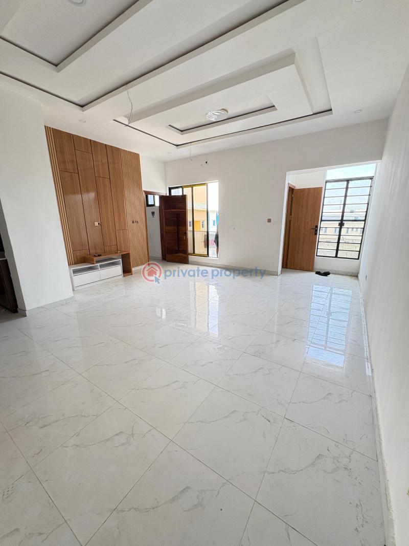 Well maintained 2 bedroom apartment - 1 2 bedroom Block Of Flats For Rent Orchid Lekki Lagos - 1