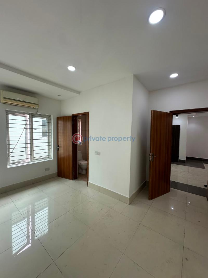 2 bedroom Shared Apartment For Rent Oniru Victoria Island Lagos - 8