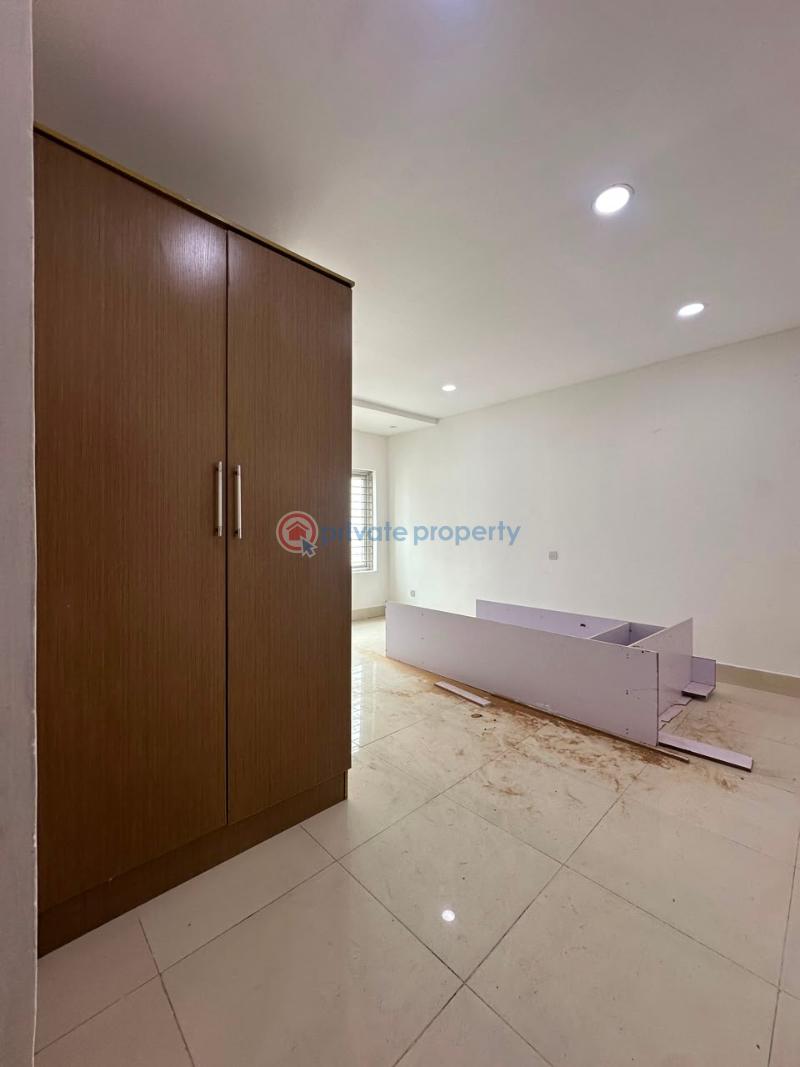 2 bedroom Shared Apartment For Rent Oniru Victoria Island Lagos - 11