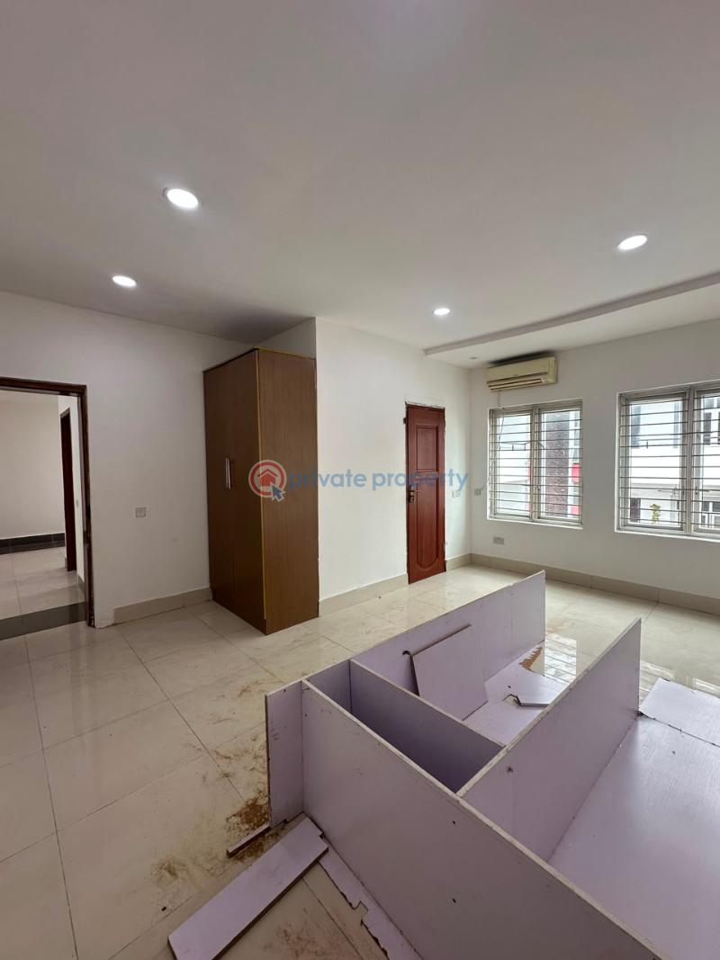 2 bedroom Shared Apartment For Rent Oniru Victoria Island Lagos - 13