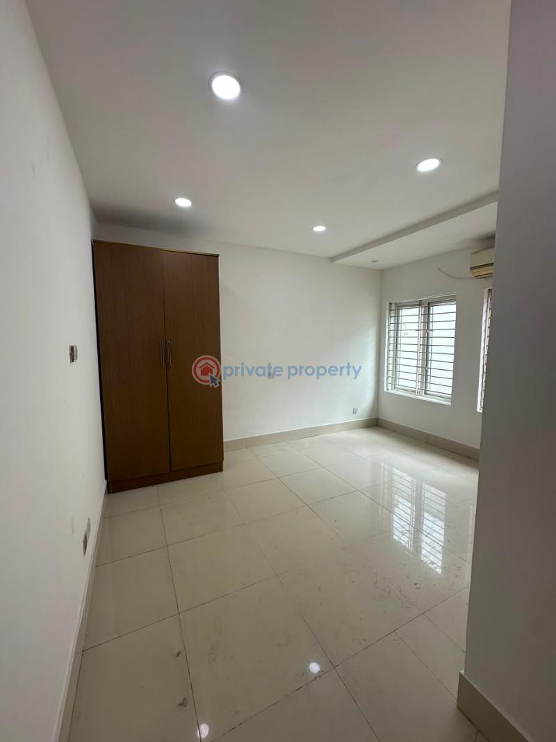 2 bedroom Shared Apartment For Rent Oniru Victoria Island Lagos - 6