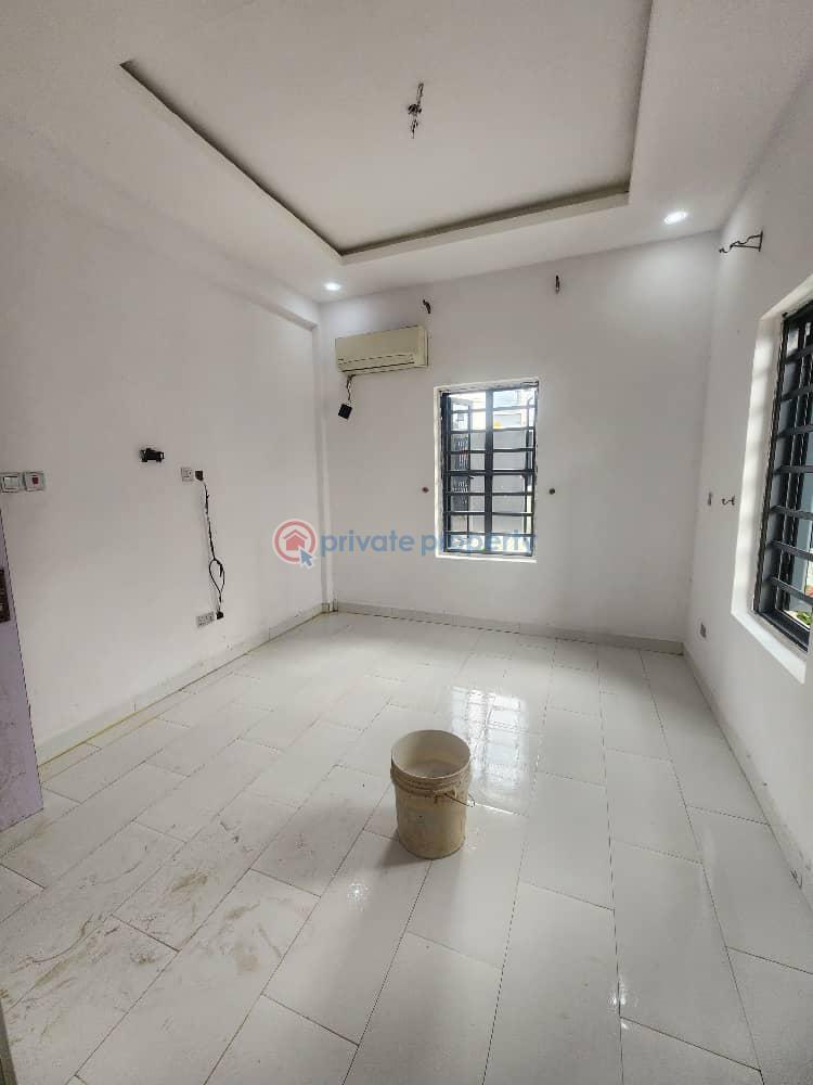 2 bedroom Block Of Flats For Rent Chisco, Ikate Ikate Elegushi Lekki Lagos - 4