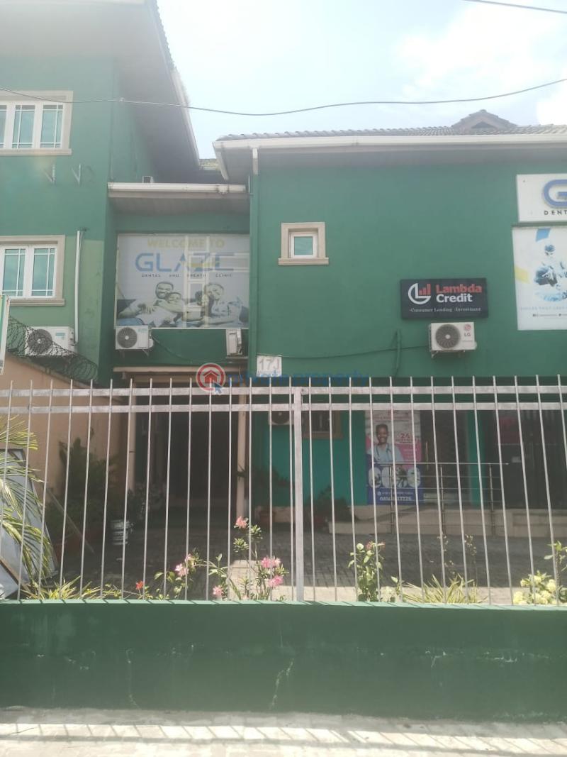 2 bedroom Flat & Apartment For Rent Lekki Phase 1 Lagos
