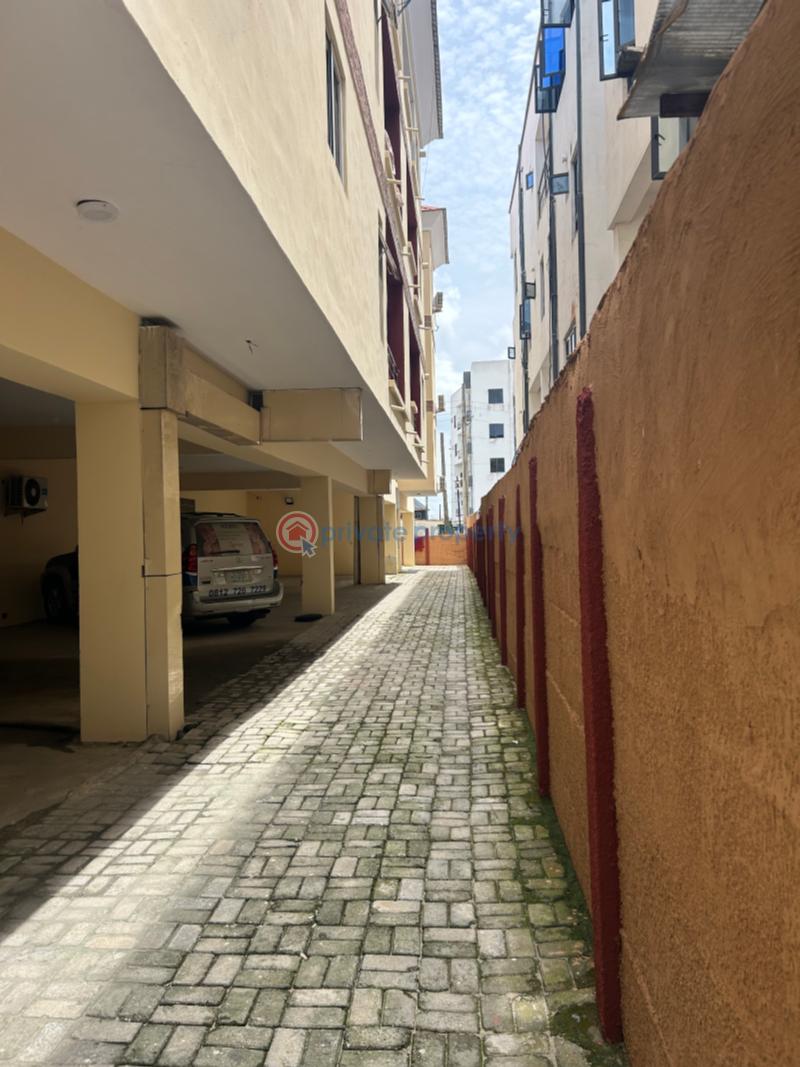 2 bedroom Block Of Flats For Sale Off Spa Road Ikate Elegushi Lekki Lagos - 1