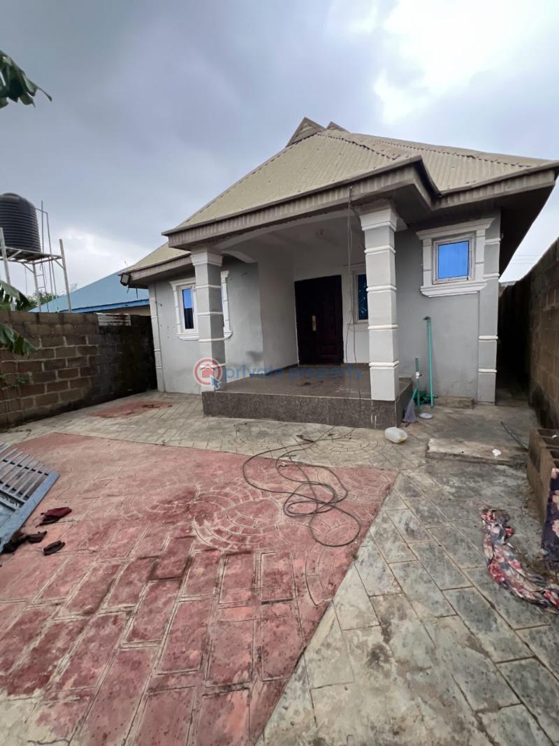 2 bedroom Bungalow For Sale Adebomi Off Akala Express Challenge Ibadan Oyo - 0