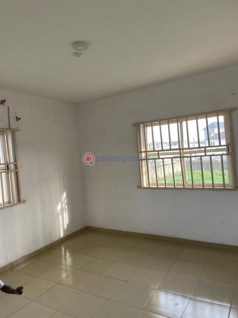 3 bedroom Flat & Apartment For Rent Behind. Blenco Sangotedo Ajah Lagos - 4