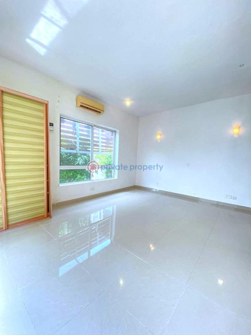 3 bedroom Flat & Apartment For Sale Banana Island Ikoyi Lagos - 5
