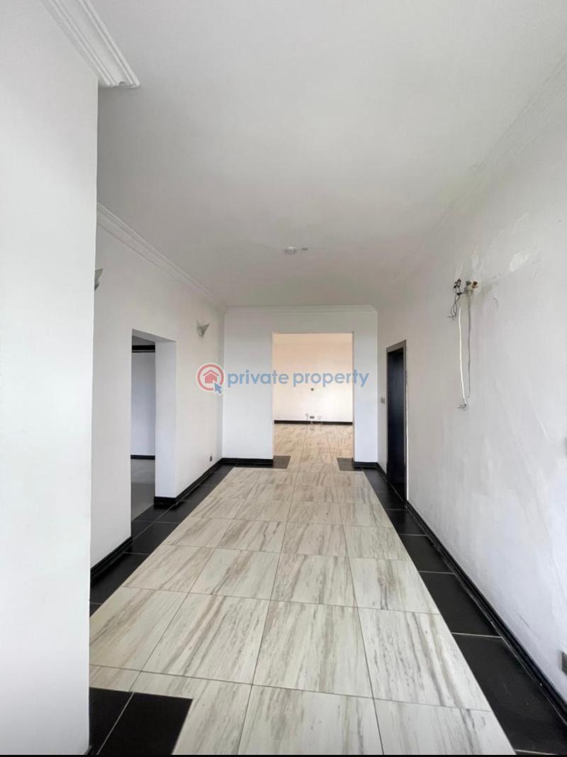 Well maintained 3 bedroom apartment with a bq at yaba - 8 3 bedroom Block Of Flats For Sale Alagomeji Yaba Lagos - 8