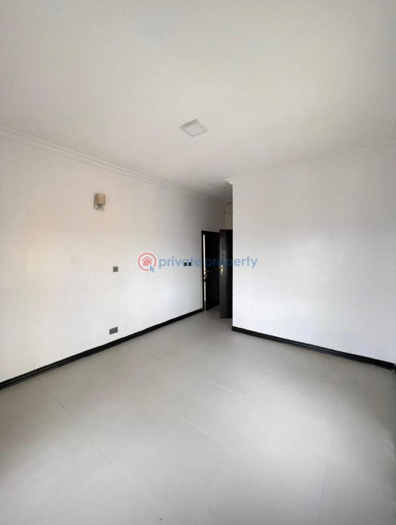 Well maintained 3 bedroom apartment with a bq at yaba - 2 3 bedroom Block Of Flats For Sale Alagomeji Yaba Lagos - 2