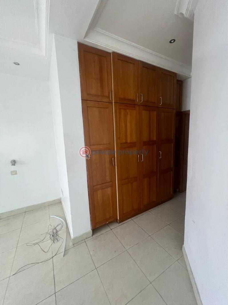 3 bedroom Shared Apartment For Rent Banana Island Ikoyi Lagos - 3