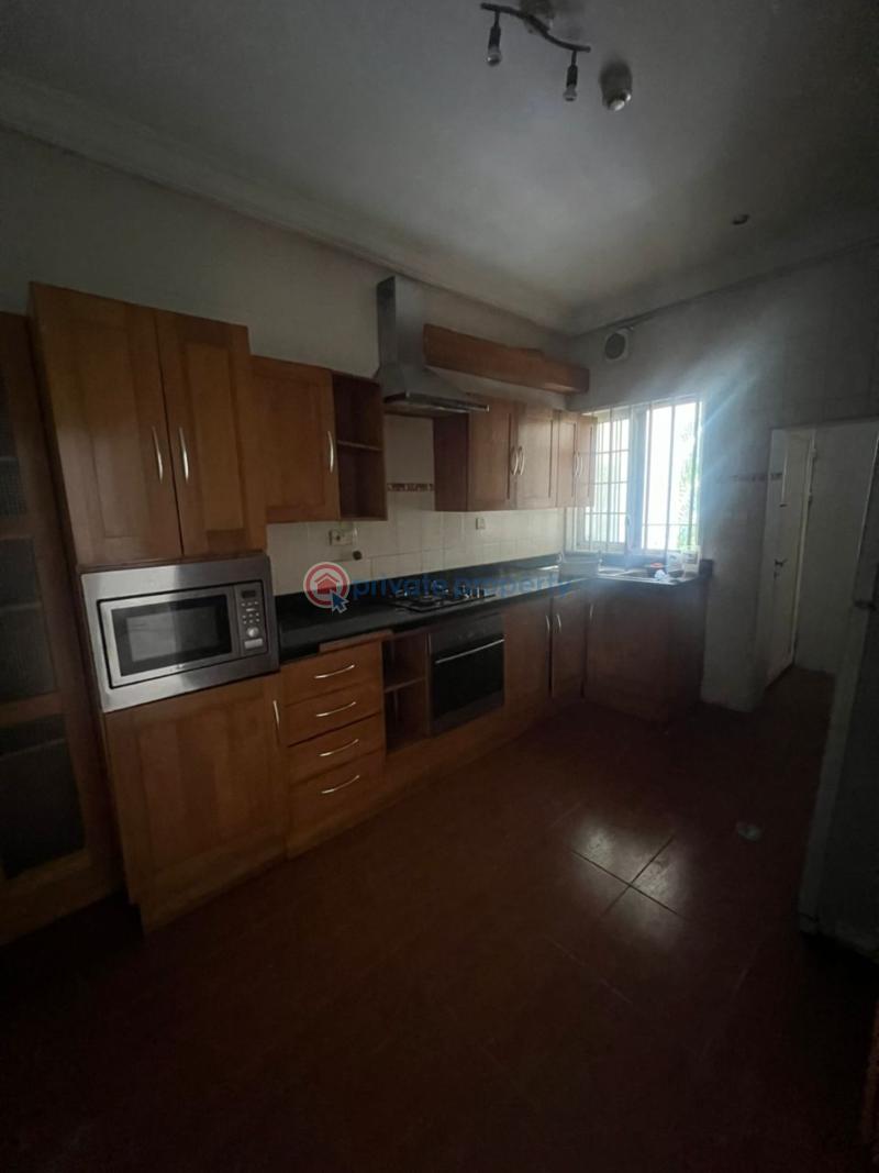 3 bedroom Shared Apartment For Rent Banana Island Ikoyi Lagos - 1
