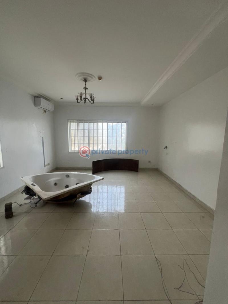 3 bedroom Shared Apartment For Rent Banana Island Ikoyi Lagos - 5