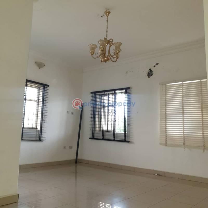 3 bedroom Flat & Apartment For Rent In A Close Ologolo Lekki Lagos - 5