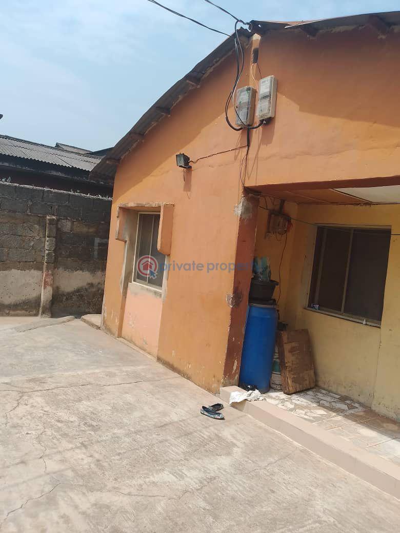 3 bedroom Block Of Flats For Sale Ekoro, Ile Epo Egbeda Egbe/Idimu Lagos