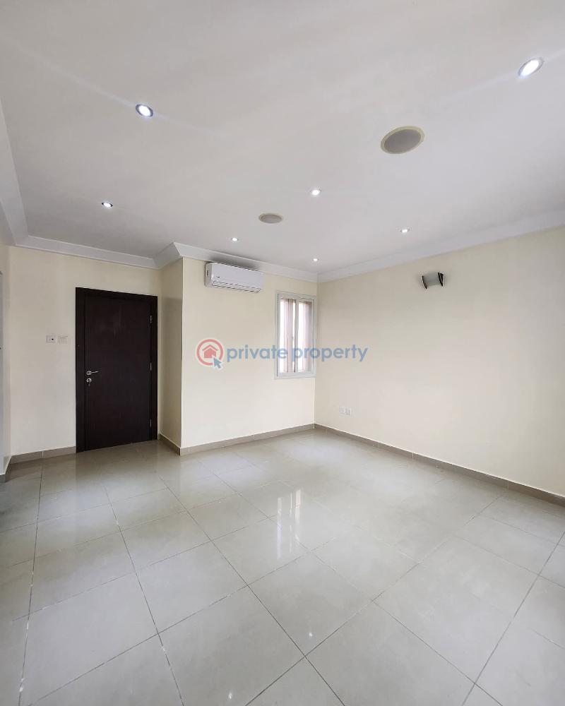 Well maintained 3 bedroom house - 10 3 bedroom Townhouse For Rent Lekki Phase 1 Lagos - 10