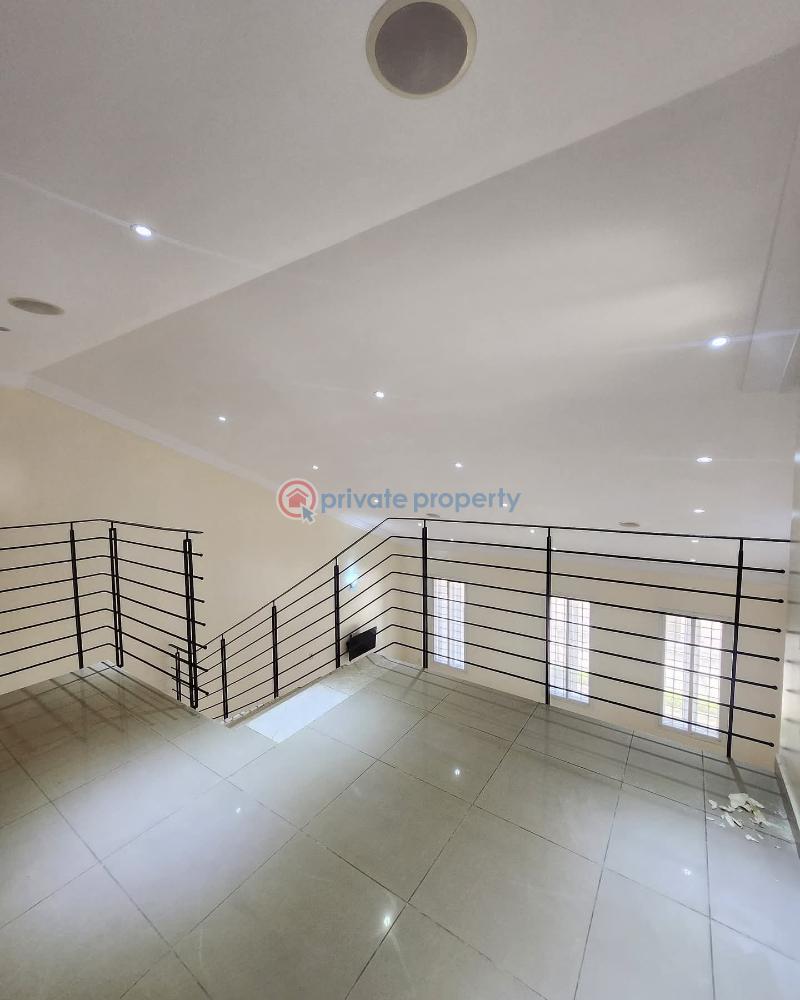 Well maintained 3 bedroom house - 3 3 bedroom Townhouse For Rent Lekki Phase 1 Lagos - 3