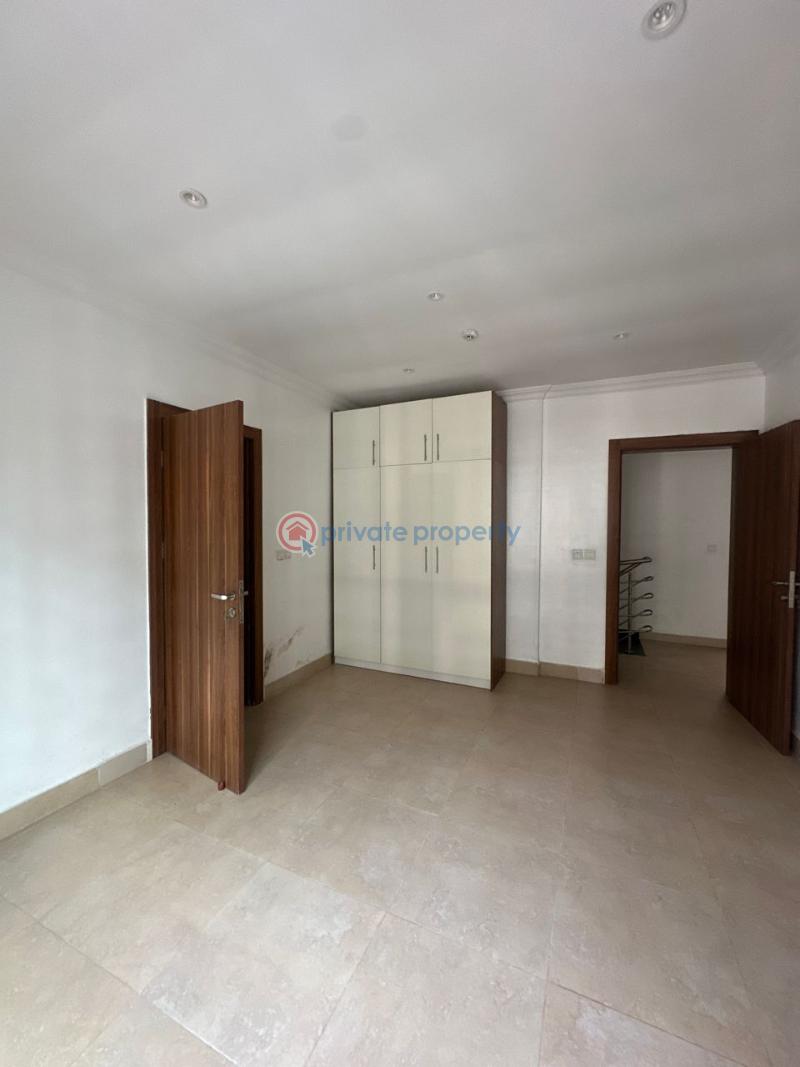 Well maintained 3 bedroom maisonette with bq - 16 3 bedroom Block Of Flats For Rent Old Ikoyi Lagos - 16