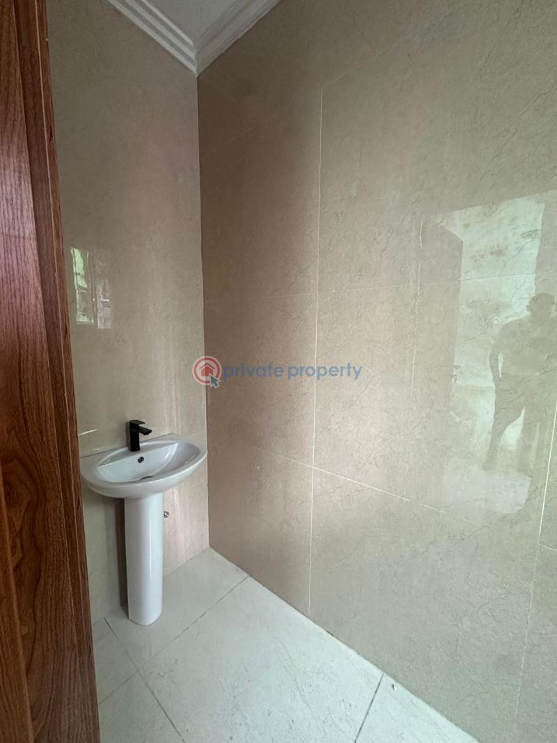 Well maintained 3 bedroom maisonette with bq - 10 3 bedroom Block Of Flats For Rent Old Ikoyi Lagos - 10