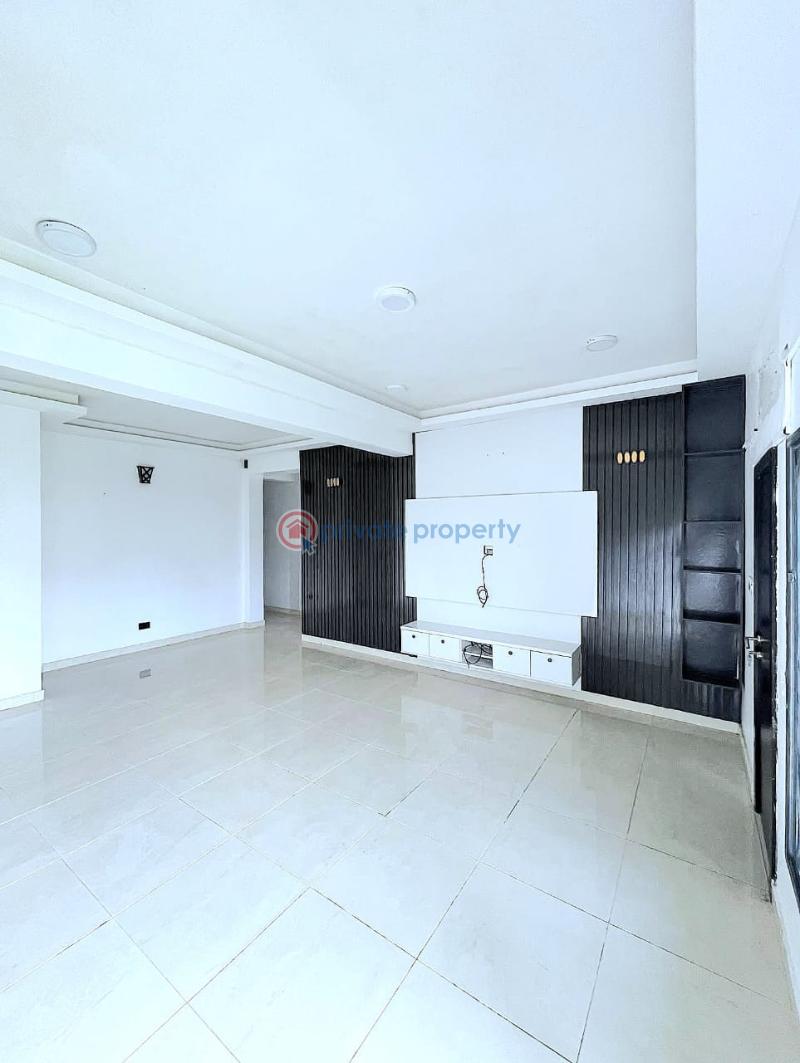 Well, maintained 3 bedroom serviced apartment for sale - 4 3 bedroom Flat & Apartment For Sale Chevron Drive Lekki Lagos - 4