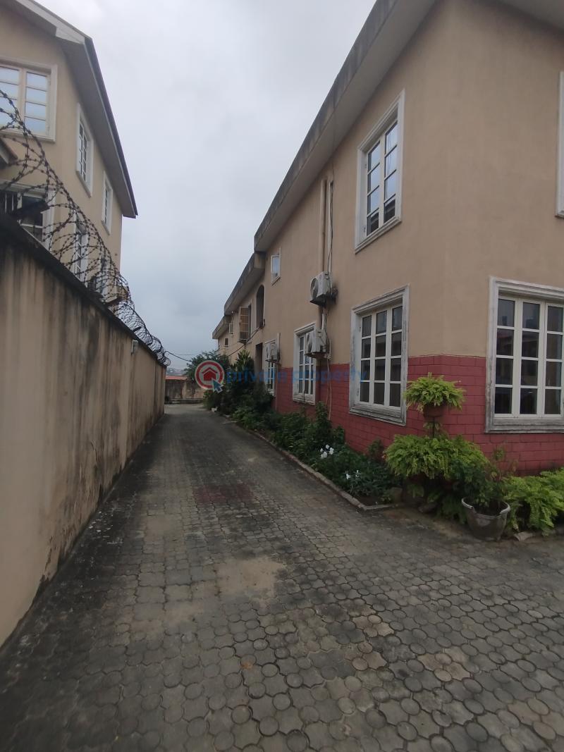 4 bedroom Detached Duplex For Sale Maryland Lagos - 3