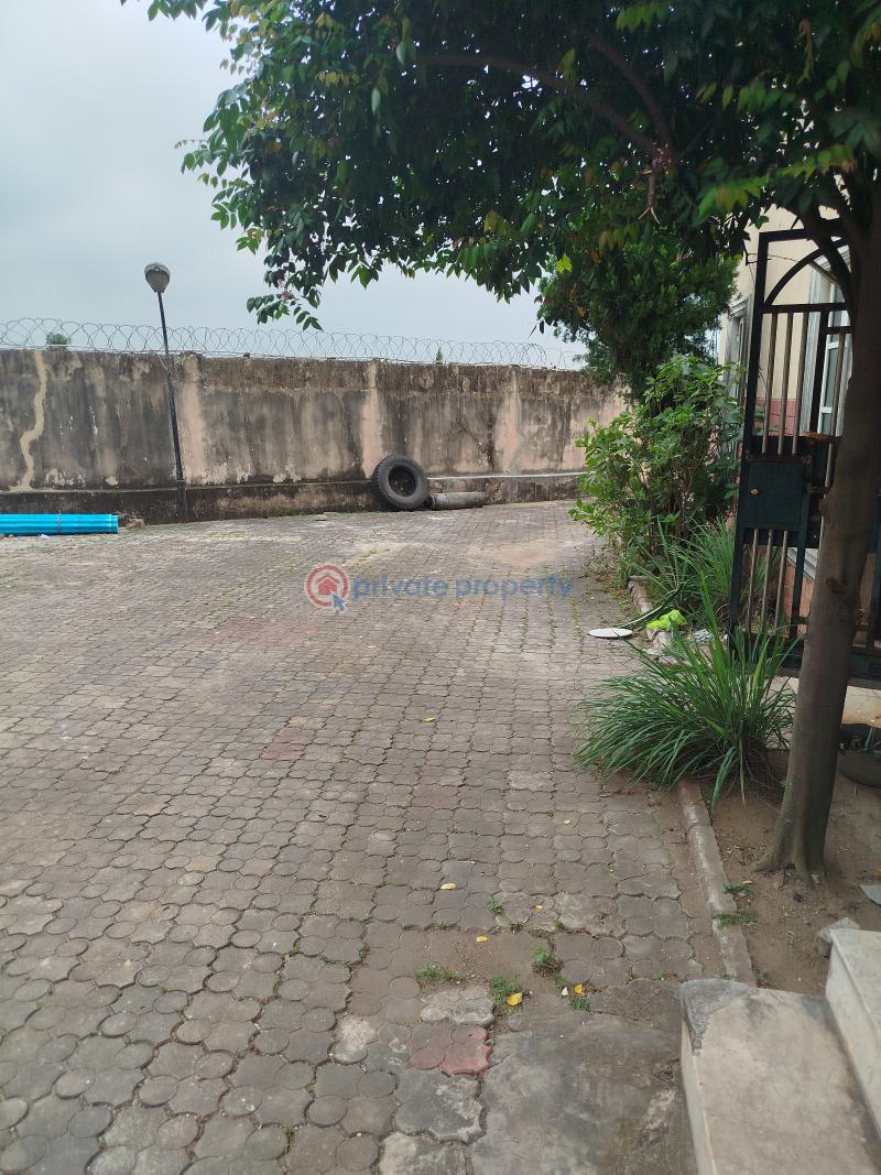 4 bedroom Detached Duplex For Sale Maryland Lagos - 5