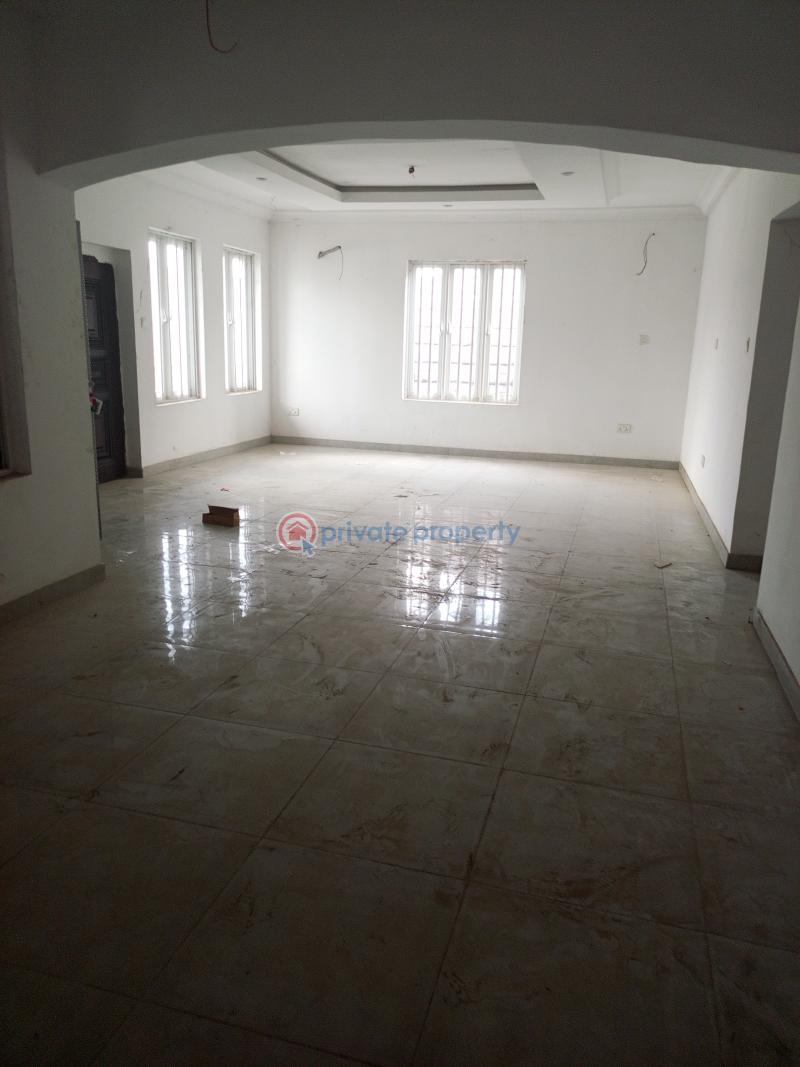 3 bedroom Block Of Flats For Sale Secured Estate Idado Lekki Lagos - 0