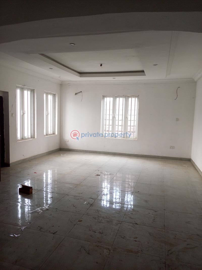 3 bedroom Block Of Flats For Sale Secured Estate Idado Lekki Lagos - 1