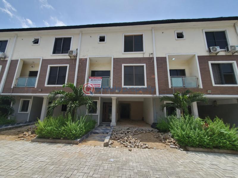 3 bedroom Terrace For Rent Collindale Estate, Surulere Surulere Lagos - 1