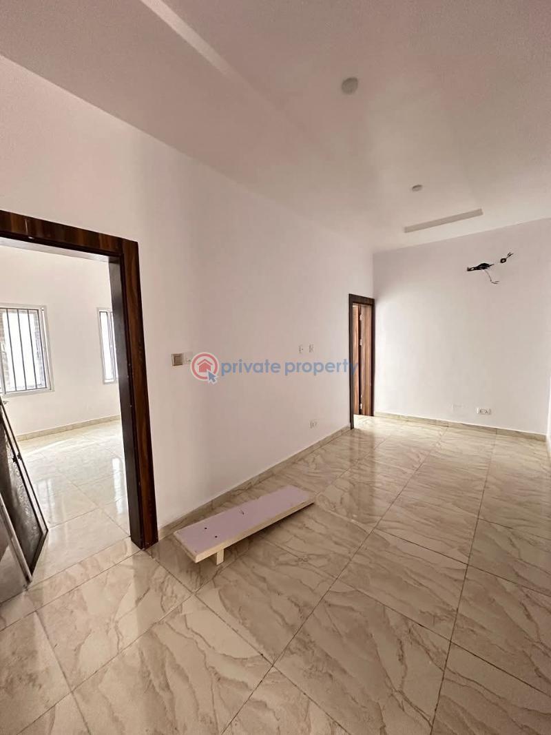 Well maintained 4 bedroom - 8 4 bedroom Terraced Duplex For Rent Lekki Phase 1 Lagos - 8