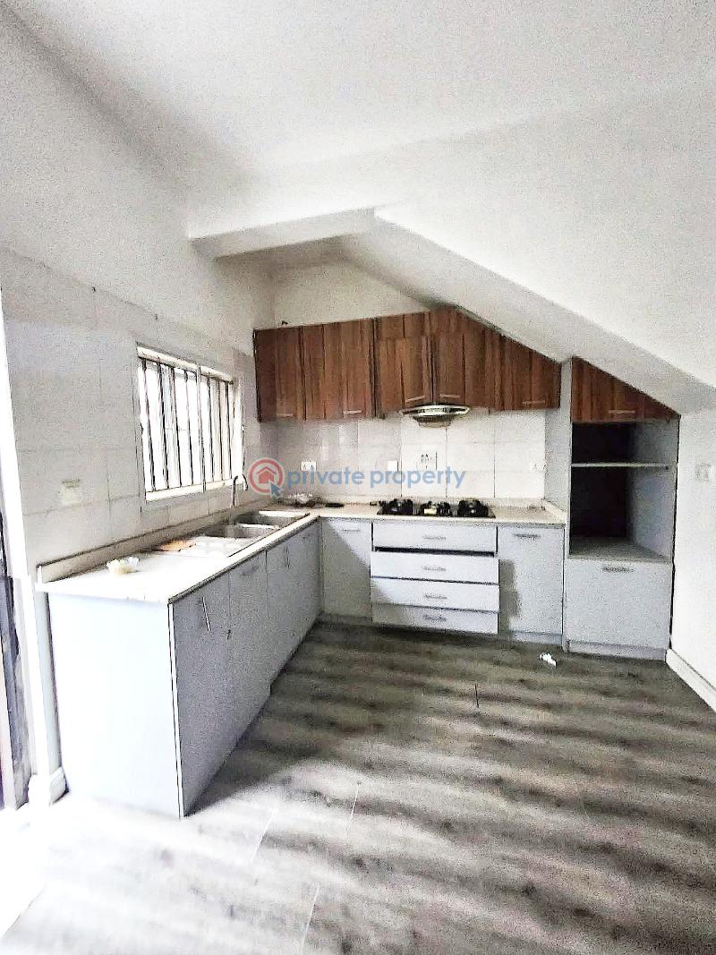 Well maintained 4 bedroom - 3 4 bedroom Terraced Duplex For Rent Lekki Phase 1 Lagos - 3