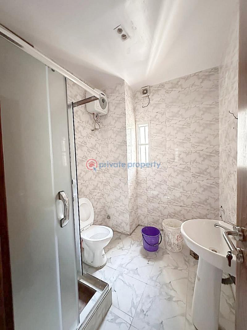 Well maintained 4 bedroom - 11 4 bedroom Terraced Duplex For Rent Lekki Phase 1 Lagos - 11