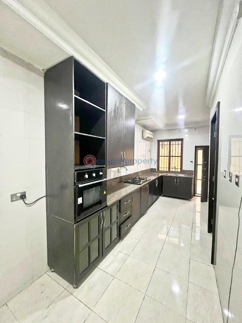 Well maintained 4 bedroom duplex - 4 4 bedroom Terraced Duplex For Rent Off Banana Island Road Banana Island Ikoyi Lagos - 4