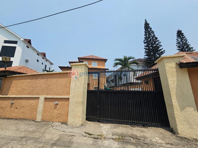4 bedroom Office For Sale Directly Off Admiralty Way Lekki Phase 1 Lagos - 2
