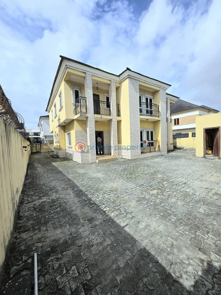 Well maintained 4 bedroom fully detached duplex - 0 4 bedroom Detached Duplex For Rent Lekki Phase 1 Lagos - 0