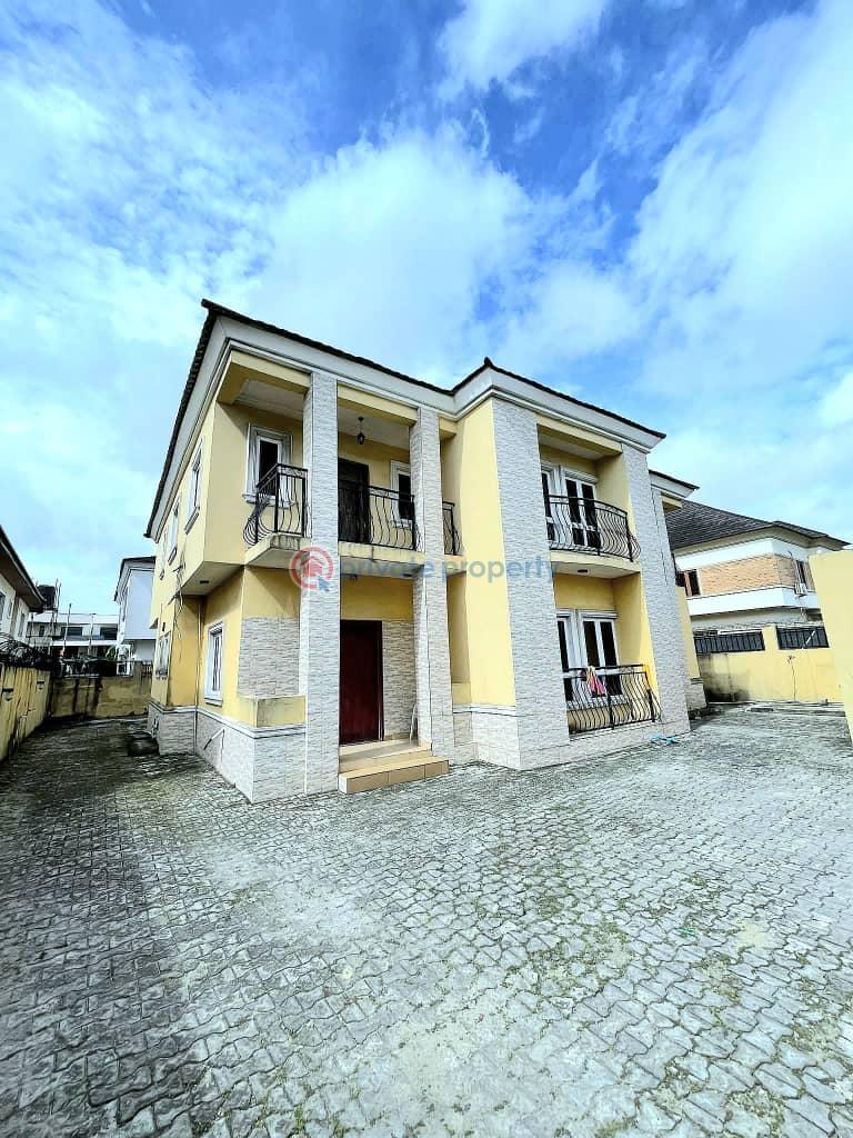 Well maintained 4 bedroom fully detached duplex - 4 4 bedroom Detached Duplex For Rent Lekki Phase 1 Lagos - 4