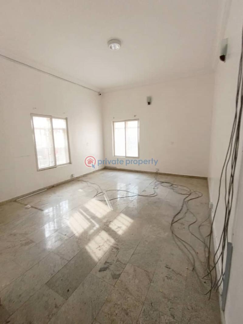 Well maintained 4-bedroom semi detached duplex - 2 4 bedroom Semi detached Duplex For Rent Lekki Phase 1 Lagos - 2