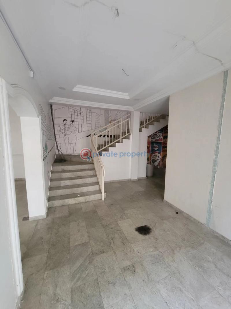 Well maintained 4-bedroom semi detached duplex - 13 4 bedroom Semi detached Duplex For Rent Lekki Phase 1 Lagos - 13