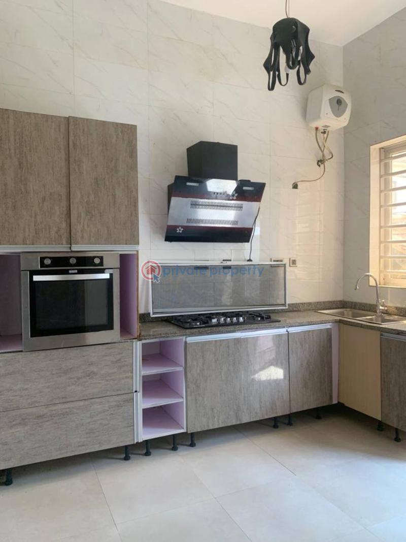 Well maintained 4 bedroom semi detached duplex in chevron, lekki - 2 4 bedroom Semi detached Duplex For Sale Chevron Alternative Route Chevron Drive Lekki Lagos - 2