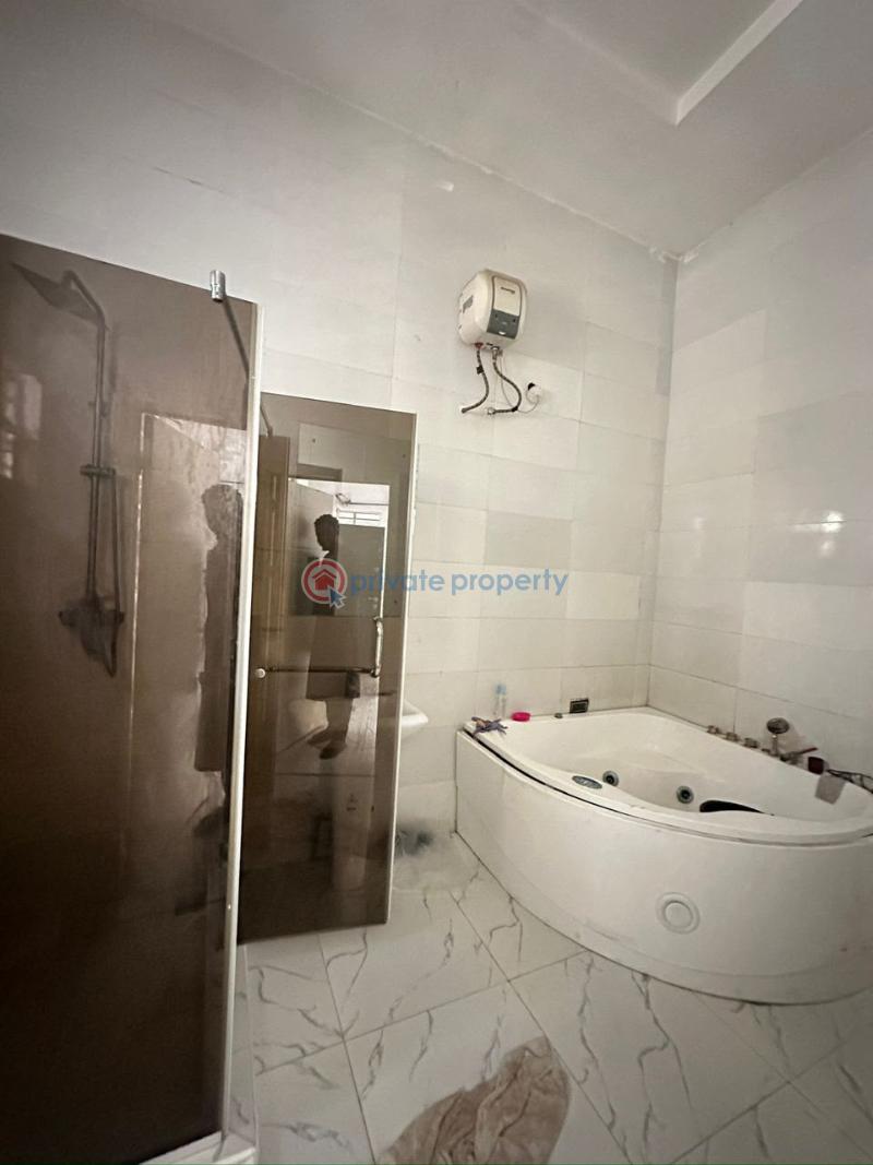 4 bedroom Semi detached Duplex For Sale Chevron Drive Lekki Lagos - 11
