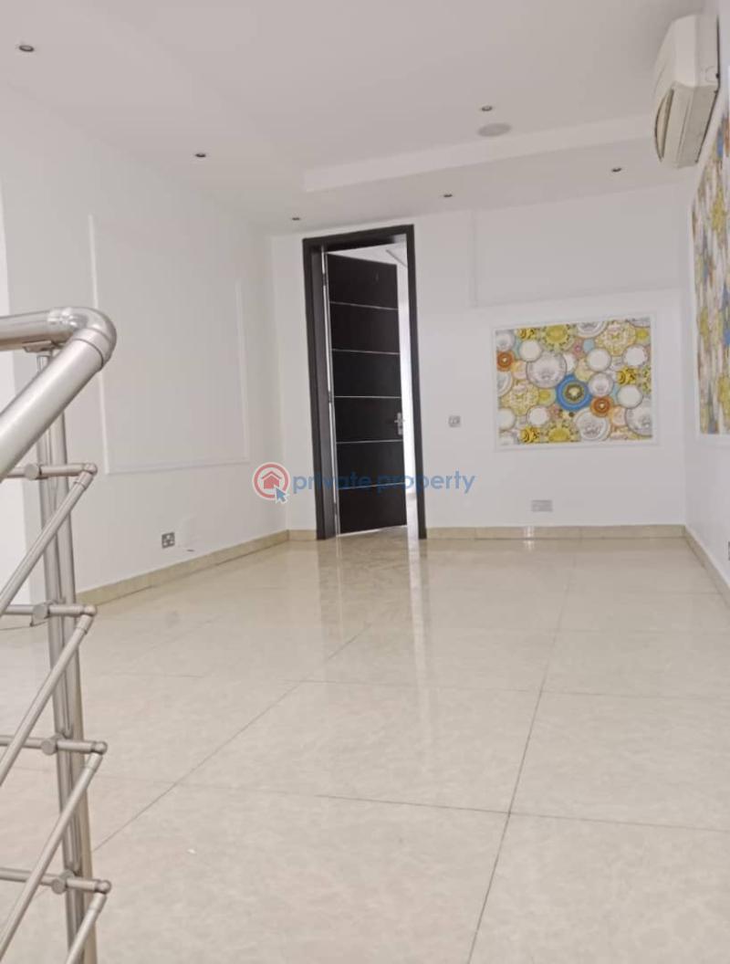 Well maintained 4 bedroom terrace duplex with swimming pool,  gym & bq - 8 4 bedroom Terraced Duplex For Rent Ikoyi Lagos - 8