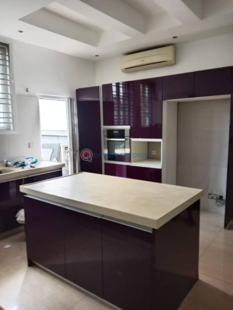 Well maintained 4 bedroom terrace duplex with swimming pool,  gym & bq - 5 4 bedroom Terraced Duplex For Rent Ikoyi Lagos - 5
