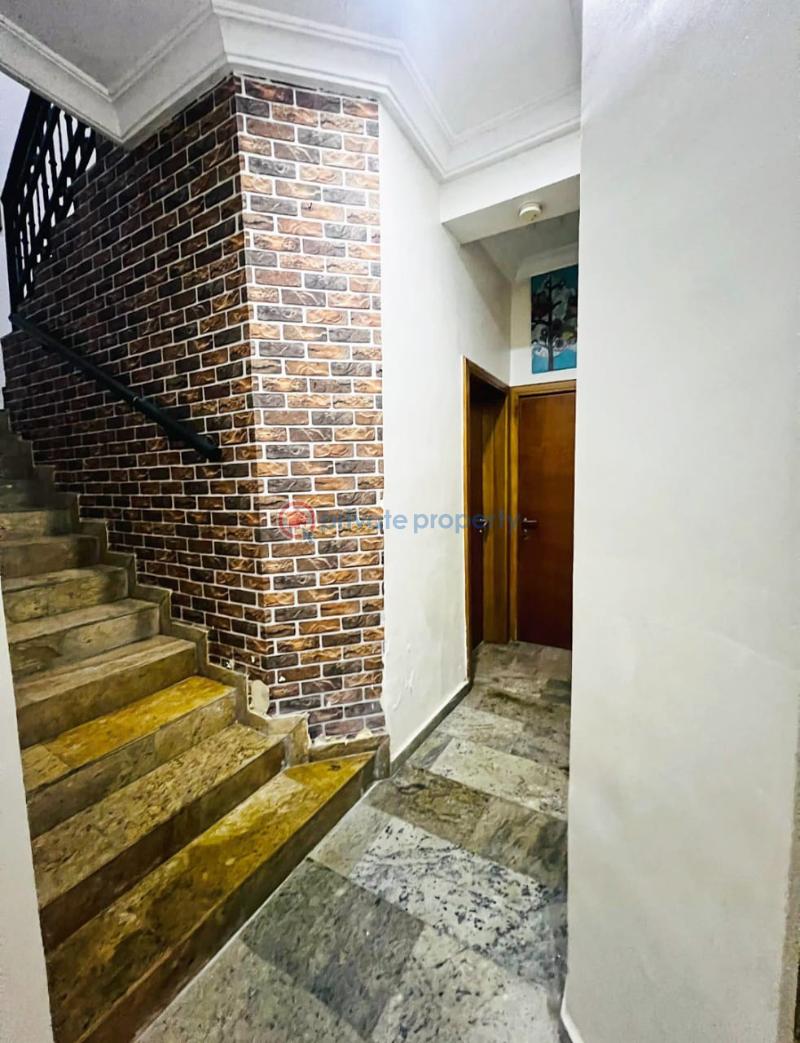 Well maintained 4 bedrooms town house - 3 4 bedroom Terraced Duplex For Sale Osapa London Lekki Lagos - 3