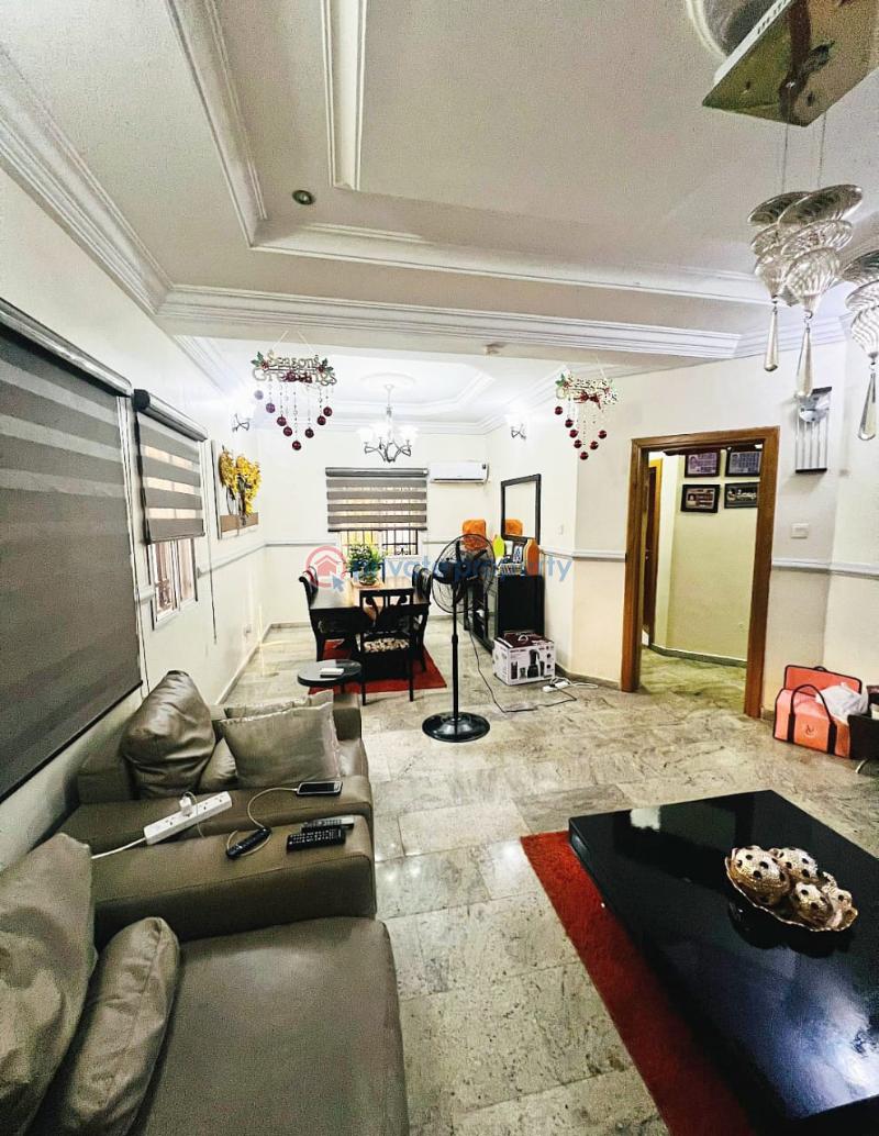 Well maintained 4 bedrooms town house - 4 4 bedroom Terraced Duplex For Sale Osapa London Lekki Lagos - 4