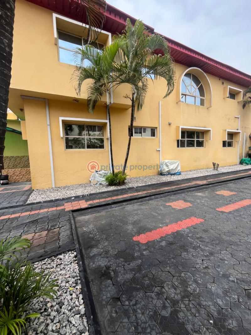 5 bedroom Detached Duplex For Sale Close To Oniru/ Vi Lekki Phase 1 Lagos - 2