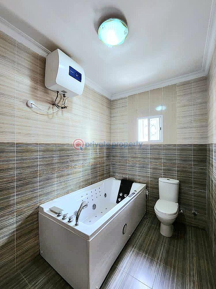 Well maintained 5 bedroom detached - 13 5 bedroom Detached Duplex For Sale Northern Foreshore Estate Chevron Drive Lekki Lagos - 13