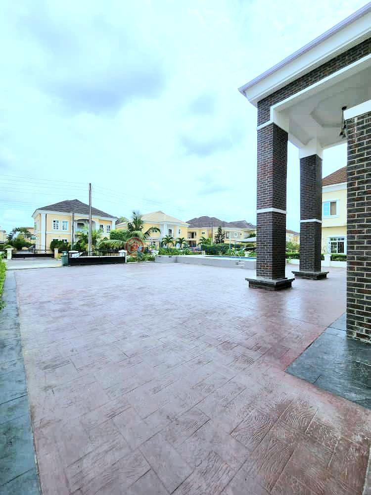 Well maintained 5 bedroom detached - 2 5 bedroom Detached Duplex For Sale Northern Foreshore Estate Chevron Drive Lekki Lagos - 2